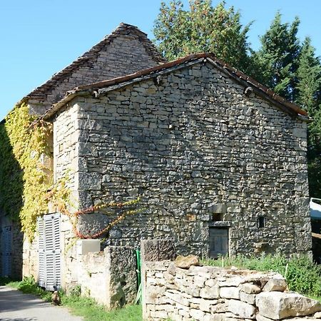Bed and Breakfast Le Moulin A Huile Vailhourles Экстерьер фото