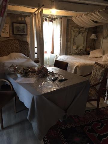 Bed and Breakfast Le Moulin A Huile Vailhourles Экстерьер фото