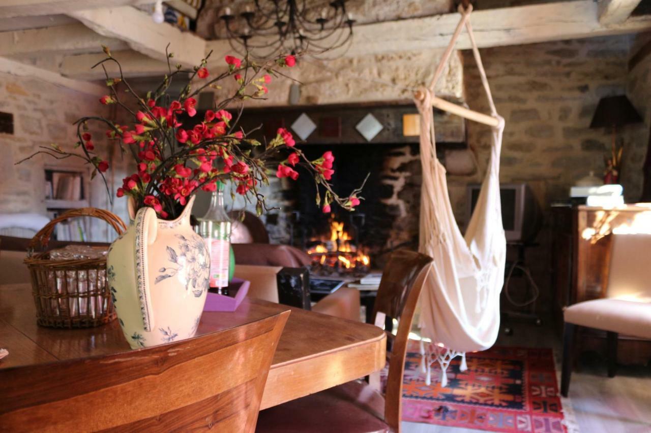 Bed and Breakfast Le Moulin A Huile Vailhourles Экстерьер фото